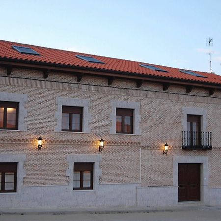 拉卡松纳德多尼亚佩特拉酒店 Villarmentero de Campos 外观 照片